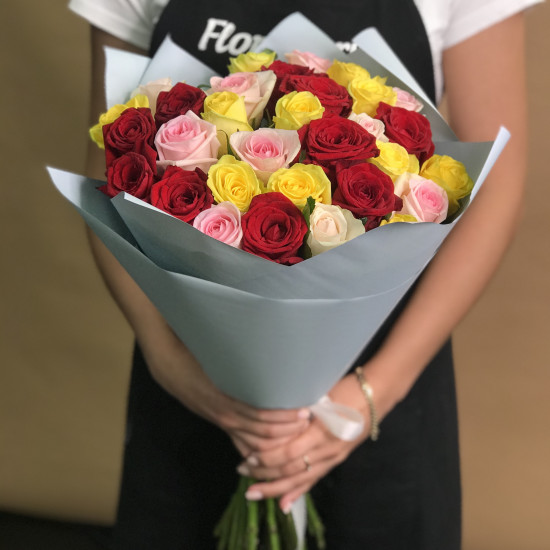 Букеты из роз Букет из 31 розы (80 см)