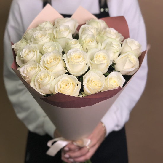 Букеты из роз Букет из 25 роз (70 см)